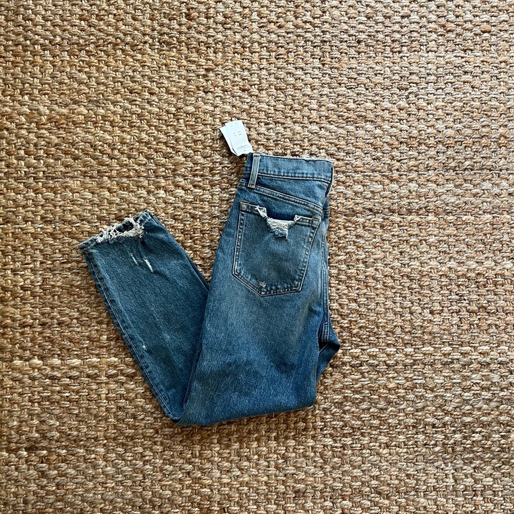 Abercrombie High Rise Mom Jeans - Picture 4 of 9